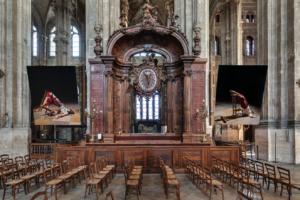 Dhewadi Hadjab, Beaux-Arts de Paris, courtesy Rubis Mécénat, église Saint-Eustache, 2021 © Romain Darnaud