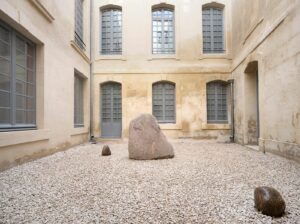 Lee Ufan Arles, Fontaines de pierre_Lee Ufan_2022